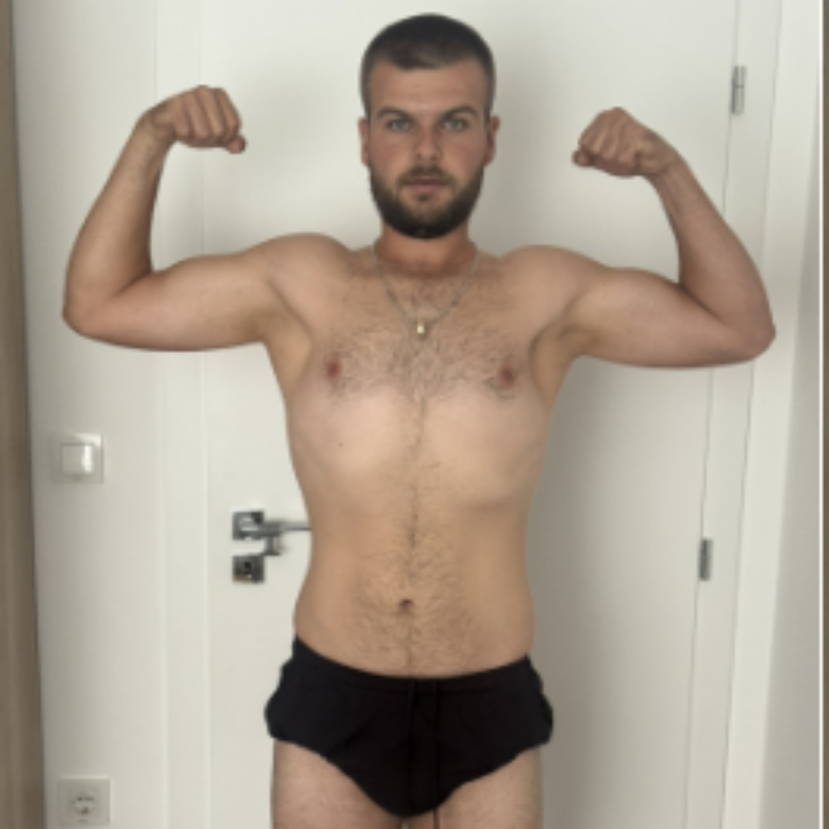 Джан Смаил преди програмата